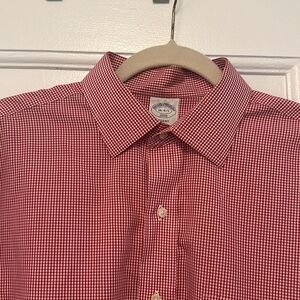 Brooks brothers men’s red button down